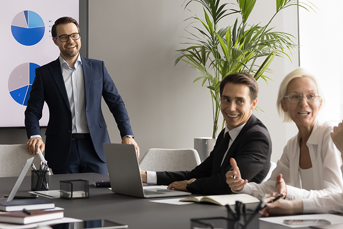 شهادة في استراتيجيات الأعمال والممارسات القيادية (دورة معتمدة من كلية الأعمال السويسرية SBS) - التعلّم الافتراضي